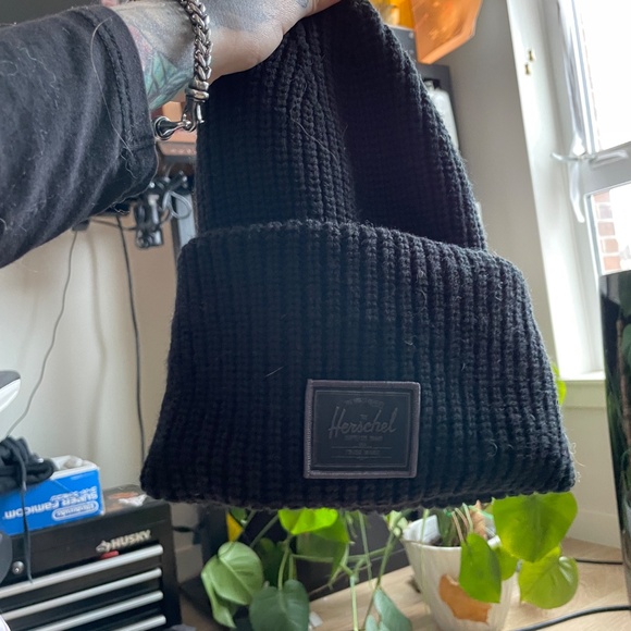 Herschel Juneau Beanie - Picture 2 of 4